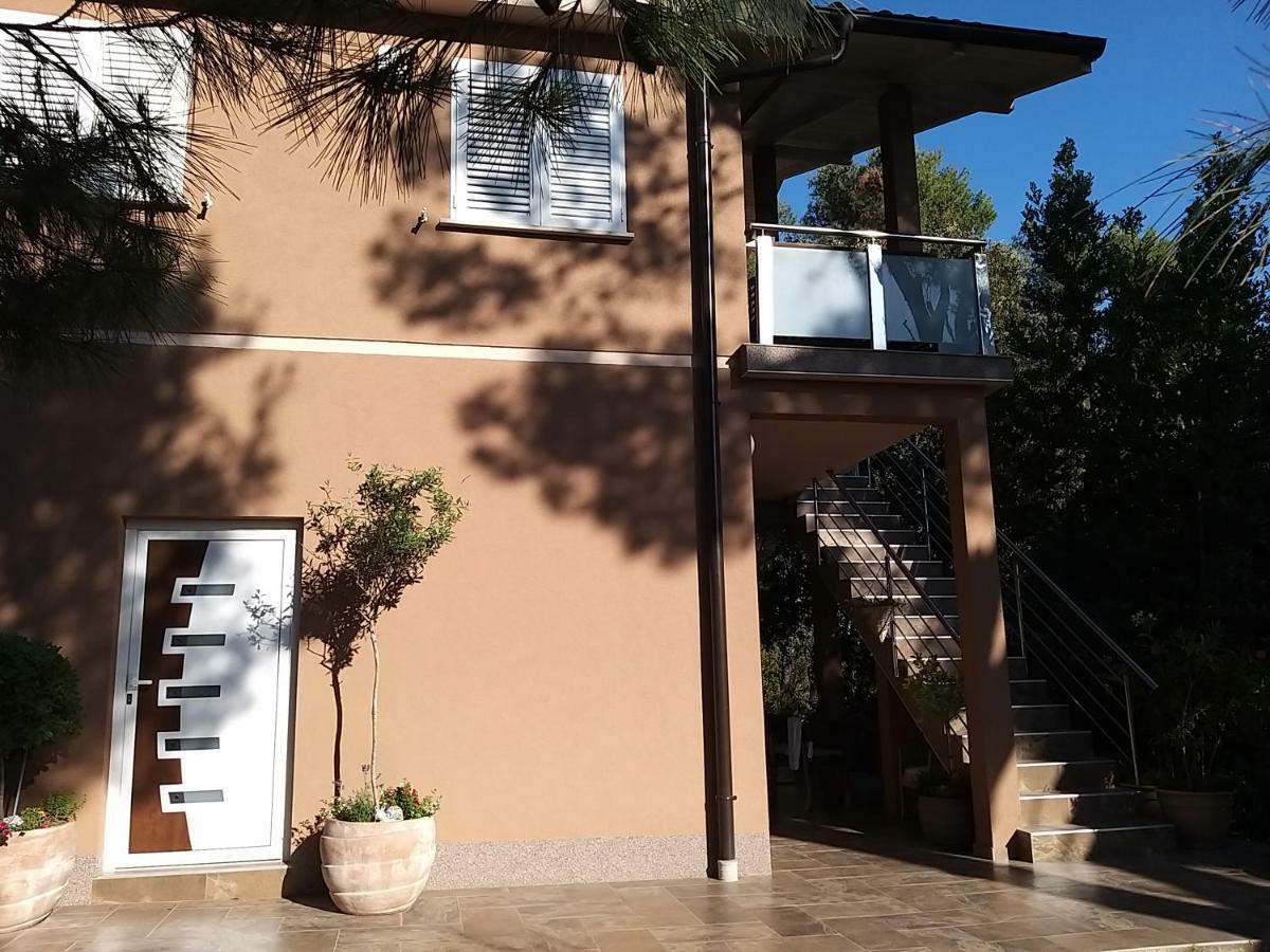 Apartments Marija Vir Zewnętrze zdjęcie